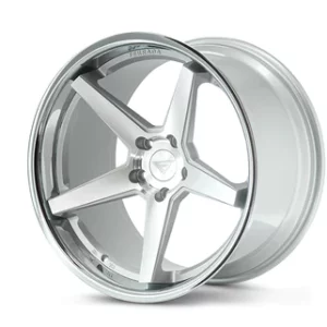 Ferrada Wheels FR3 - Machine Silver / Chrome Lip